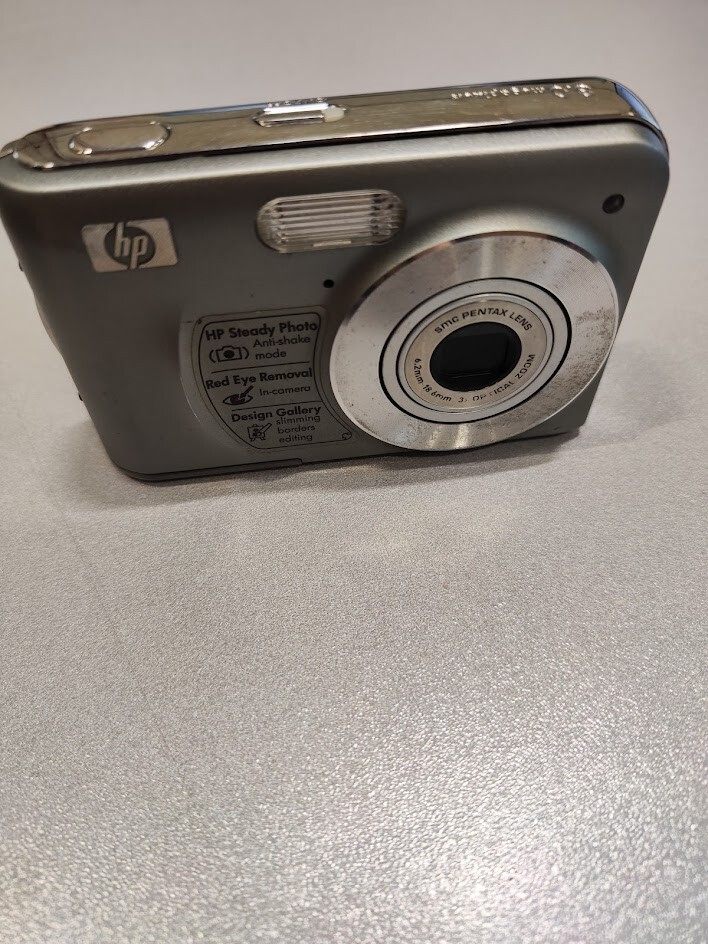 HP Photosmart M737 8.0MP Digital Camera 3X Optical Zoom Not Working For Parts