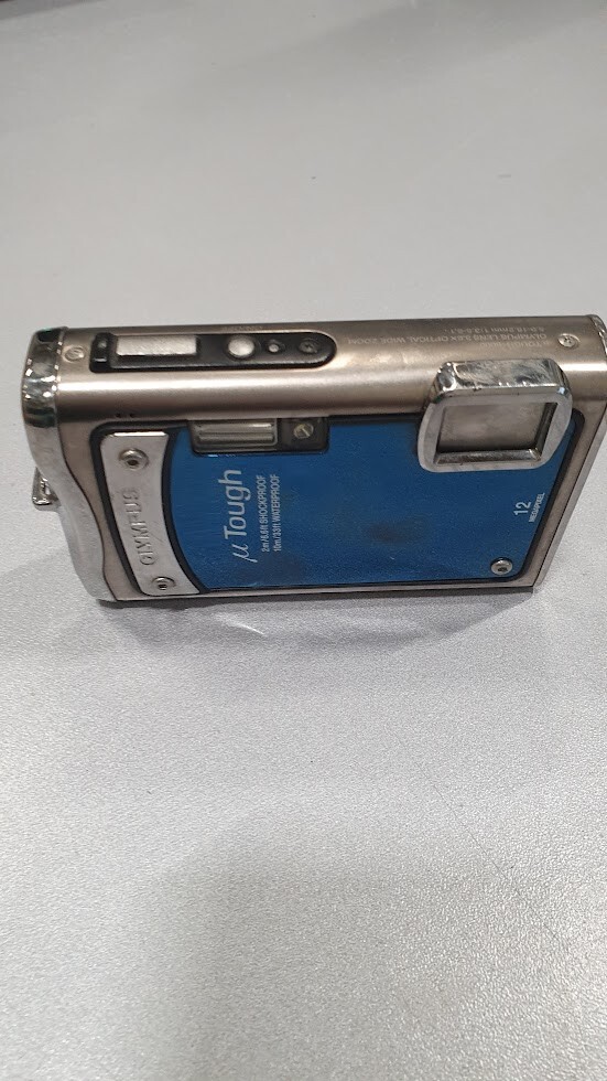 Olympus Digital Camera Mju Tough 8000 12.0MP Silver/Blue Not Working For Parts