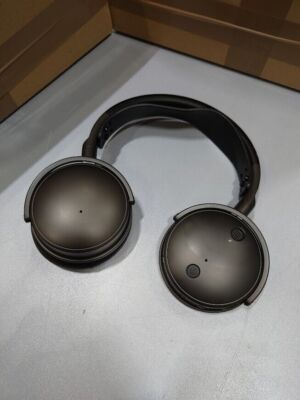 Audeze Maxwell Wireless Over-Ear Gaming Headset For PlayStation 5 NOT Working