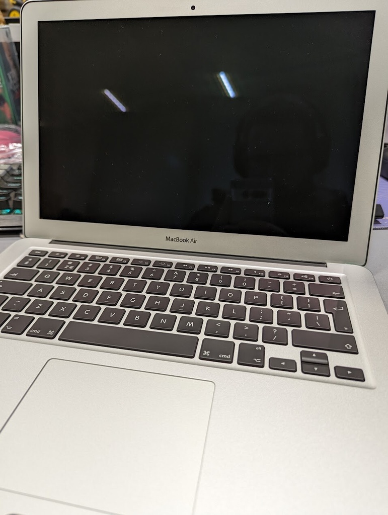 Apple MacBook Air A1369 13.3" - Intel Core i5 4GB RAM 250GB HDD Battery Defect