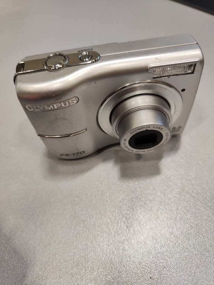 Olympus FE-170 6.0MP Digital Compact Camera 3x Optical Zoom Silver Used Working