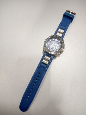Guess U0167G3 Sport Cronógrafo Esfera Azul Silicona Reloj Hombre No Funciona