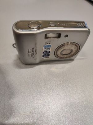 Cámara digital Nikon Coolpix L6 6MP 2.5" LCD 3x óptica/4x no funciona para...