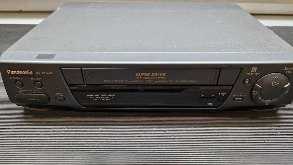 Panasonic NV-HD625EC Video Cassette Recorder Not Tested For Parts