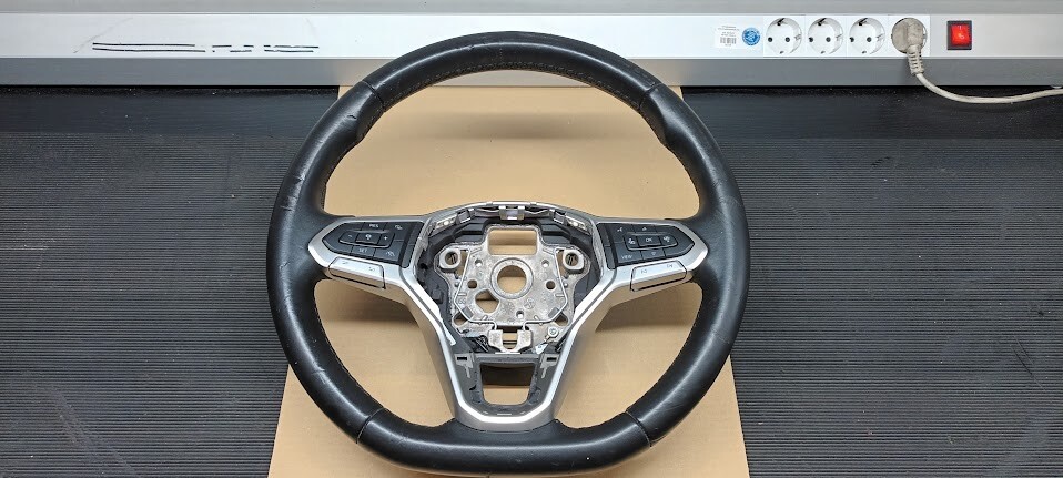 Volkswagen Golf VIII Steering Wheel 5H0419089 Untested For Parts Or Repair