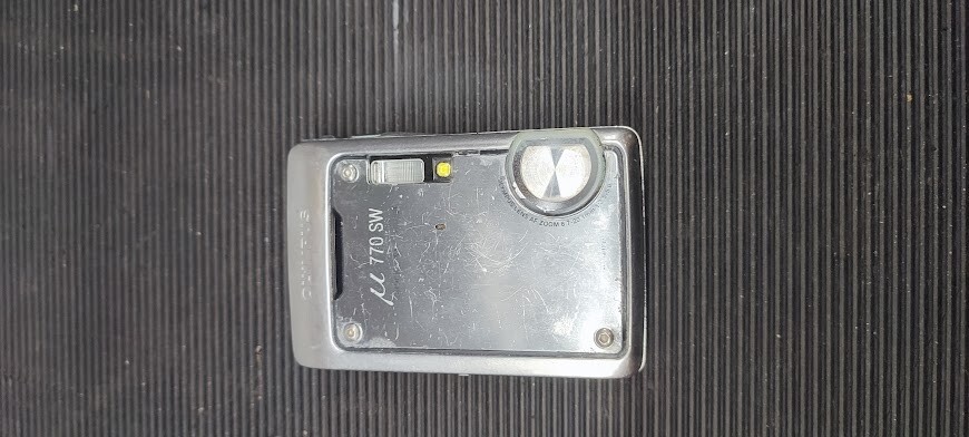 Olympus Underwater Digital Camera Mju 770 SW Not Working For Parts