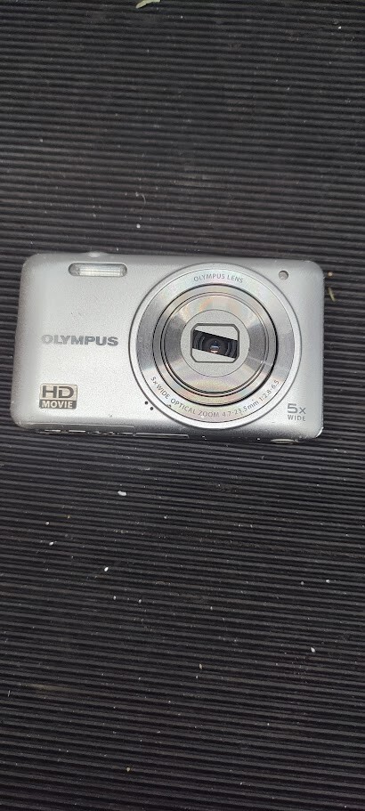 Olympus VG-130 14.0MP Digital Camera 5X Wide Zoom Black Not Working For Parts