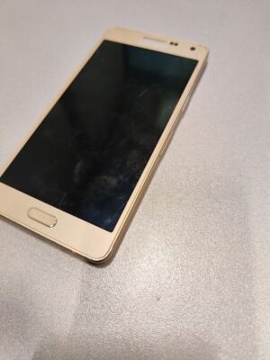 Samsung Galaxy A5 SM-A500FU 16GB Storage 2GB RAM Smartphone Used BROKEN SCREEN