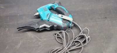 Destornillador para paneles de yeso de alimentación automática Makita 6843...