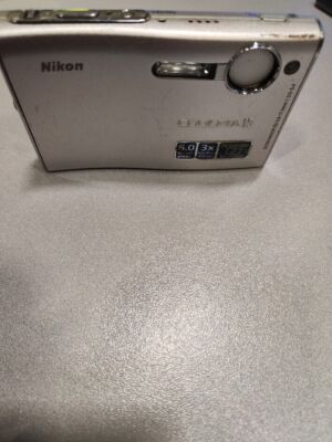 Cámara digital Nikon Coolpix S5 6,0 MP zoom óptico 3X no funciona para piezas