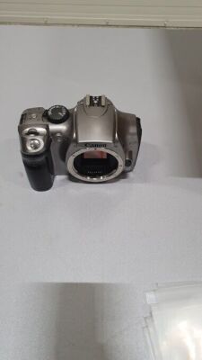 Canon EOS 300D 6.3MP Digital Rebel Camera Only Body Used Working Without Cahrger