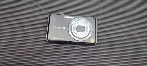Panasonic Lumix DMC-FS10 Digitalkamera 5X Optisch Schwarz funktioniert nicht