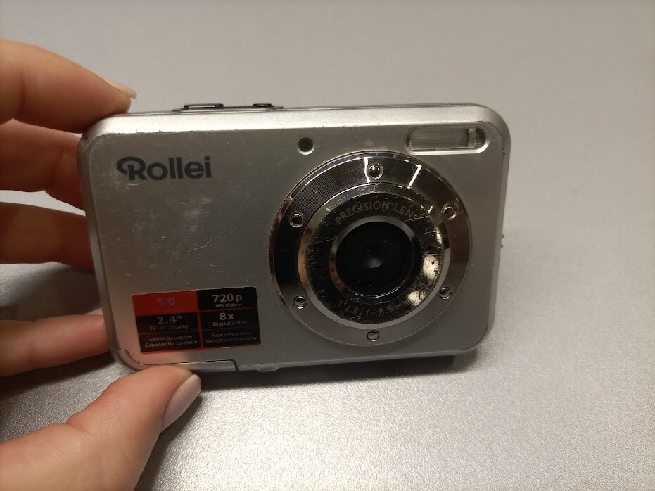 Rollei 5.0MP Compactline 52 Silver Digital Camera Not Working For Parts Only