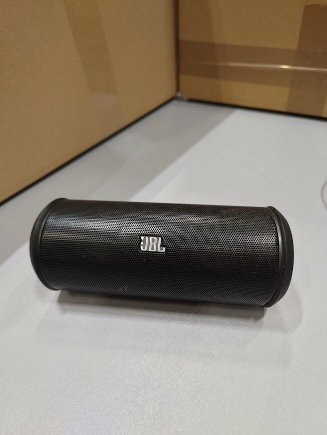 JBL Flip 2 Portable Bluetooth Speaker Black Not Working For Parts