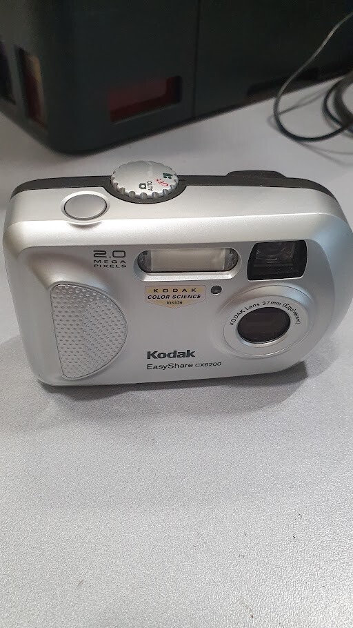 Cámara digital Kodak EasyShare CX6200 2,0 mega píxeles no funciona para piezas