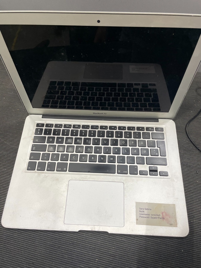 Apple MacBook Air A1466 Crash Screen For Parts/Repair Not Working
