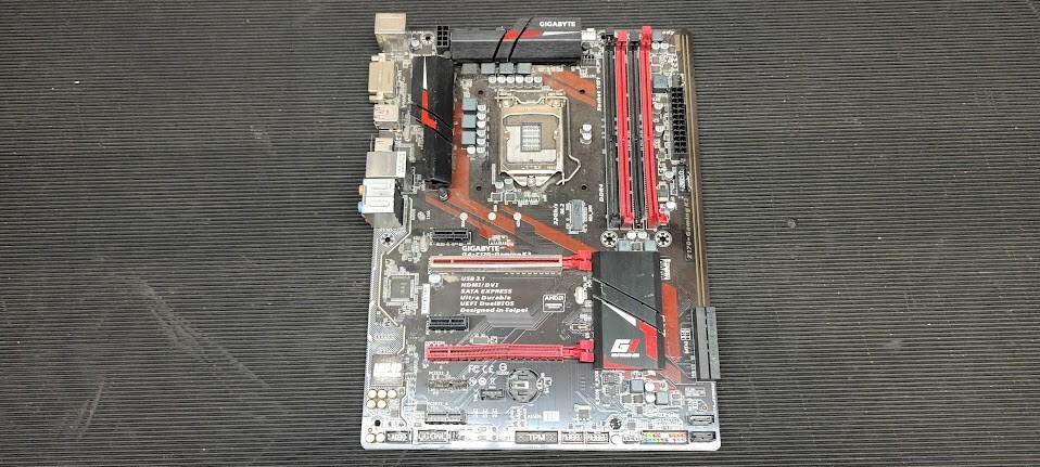 Gigabyte GA-Z170-GAMING K3 Motherboard LGA1151 Intel Z170 ATX DDR4 For Parts