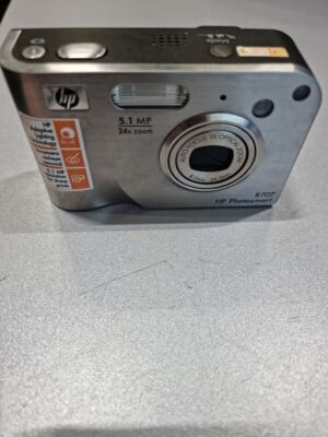 HP Photosmart R707 5.1 MP Digital Camera 3X Optical Zoom Silver Not Working