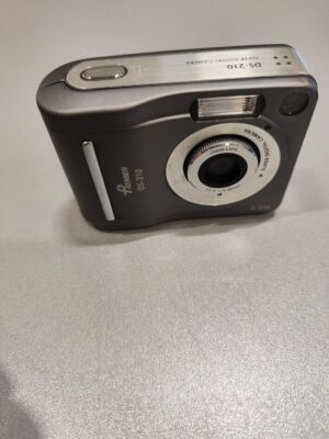 Premier DS-210 Super Digital Camera F2.8 9-96mm Zoom Lens Used Working