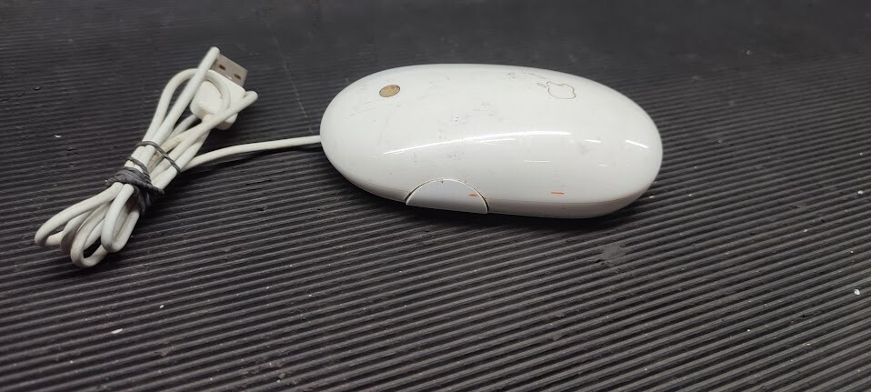 Apple Mighty Mouse A1152 USB Wired White Not Working For Parts Only