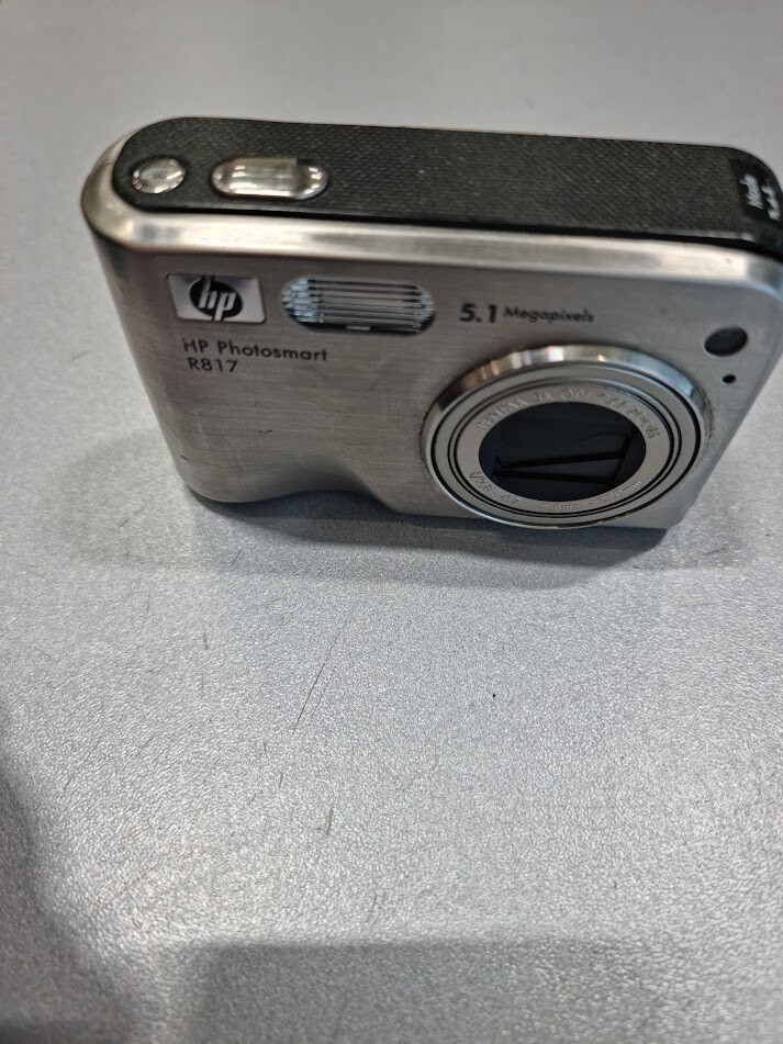 HP Photosmart R817 5X Optical Zoom 5.1MP Digital Camera Not Working For Parts