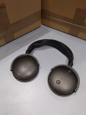 Audeze Maxwell Wireless Over-Ear Gaming Headset For PlayStation 5 NOT Working