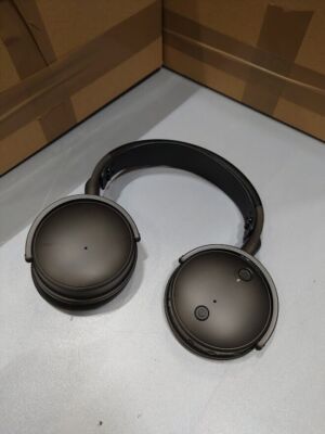 Audeze Maxwell Wireless Over-Ear Gaming Headset For PlayStation 5 NOT Working