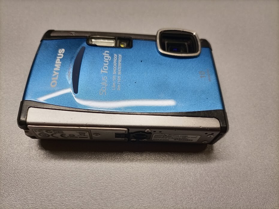 Olympus Stylus Tough 6000 10MP Compact Digital Camera Not Working For Parts