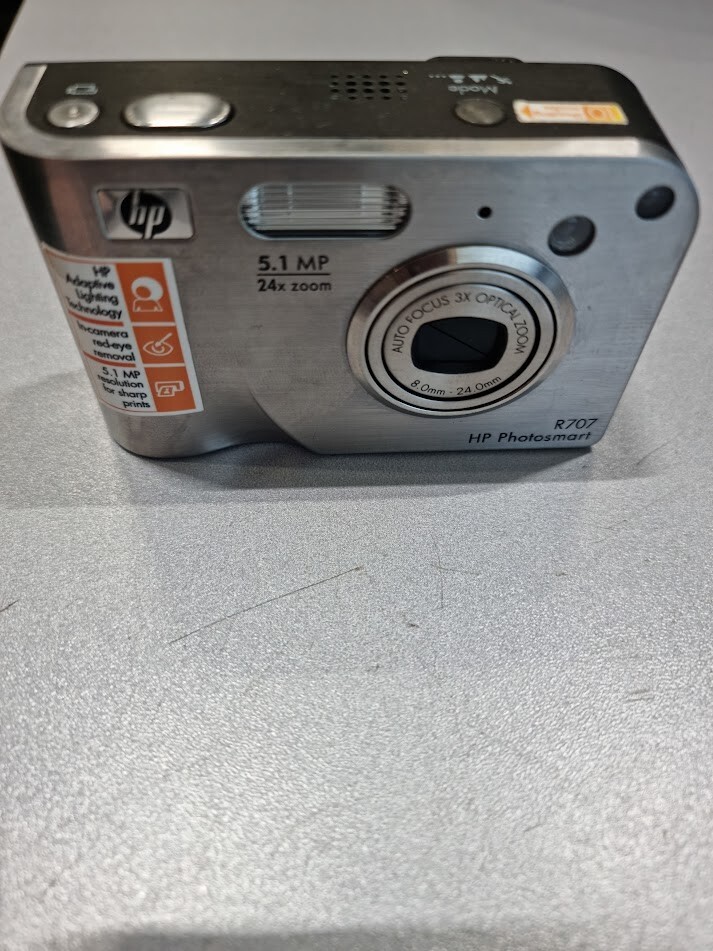 HP Photosmart R707 5.1 MP Digital Camera 3X Optical Zoom Not Working For Parts