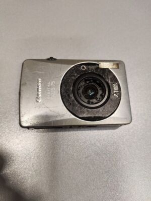 Canon IXUS 75 7.1MP Digital Camera 3X Optical Zoom BROKEN Not Working