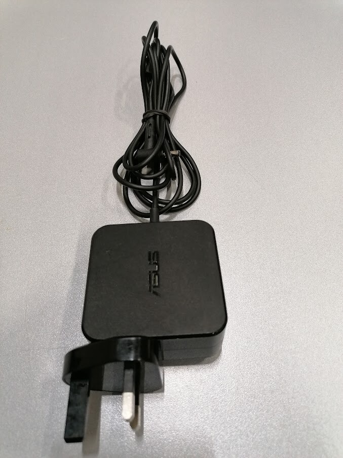 Asus AD883220 AC Adapter 19V 2.37A Used Working