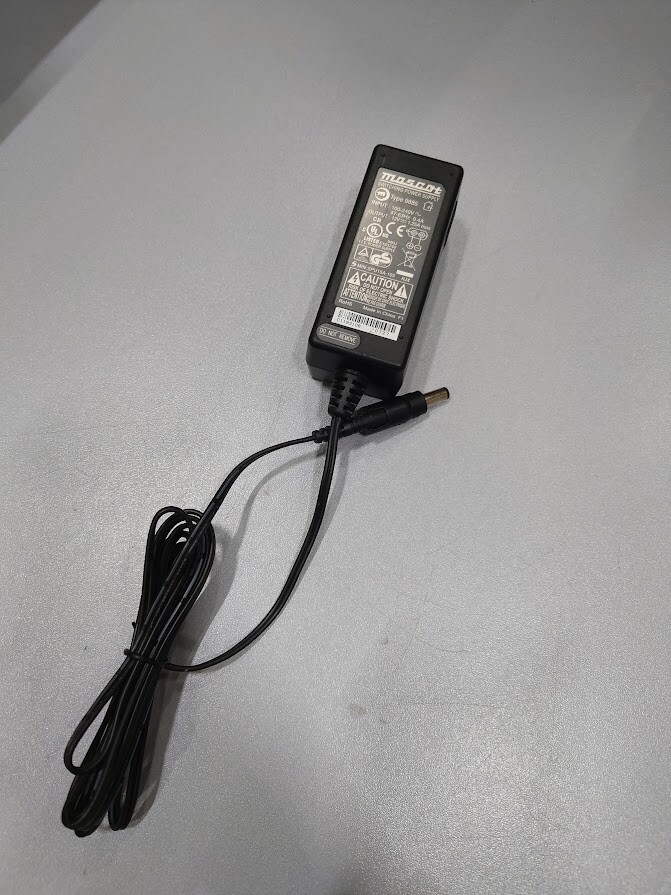 Mascot Type 9885 Switching Power Supply 12V 1.25A Working Without Power Cord