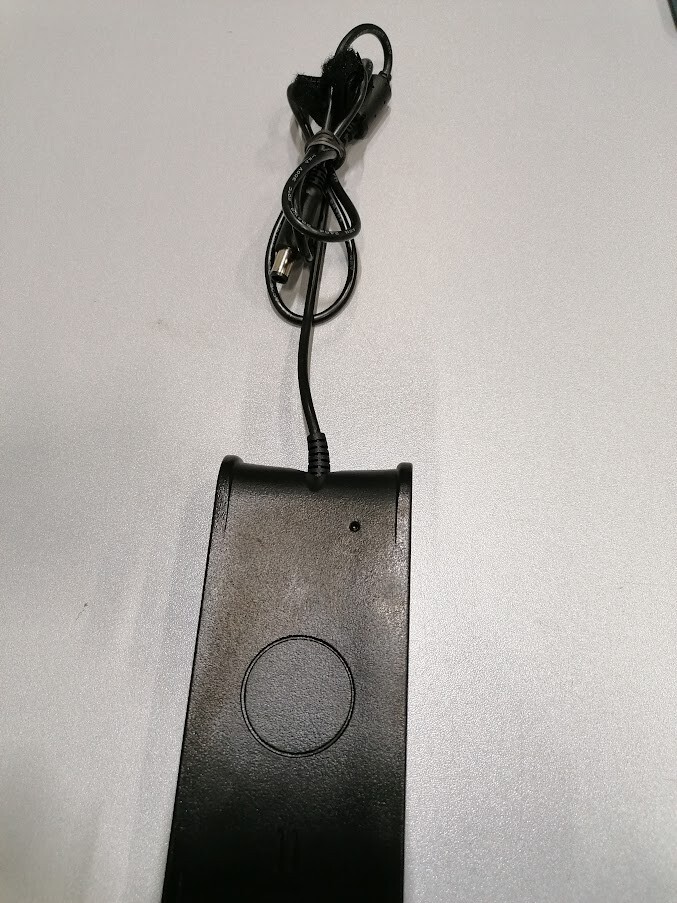 LD-065/334/195/011 AC Adapter 19.5V 3.34A Used Working Without Power Cord