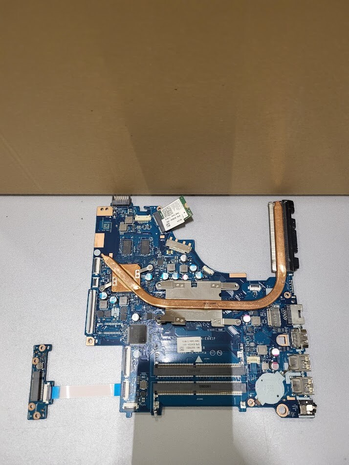 HP Pavilion 15 Motherboard - AMD A9-9420 APU, Radeon 520 Graphics - For Parts