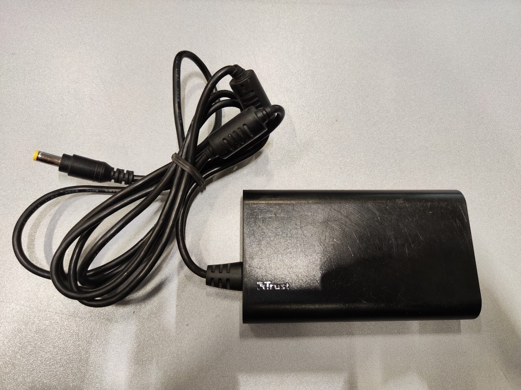 Trust 70W Laptop Charger Model 23925 19V Output EU Plug Fully Working
