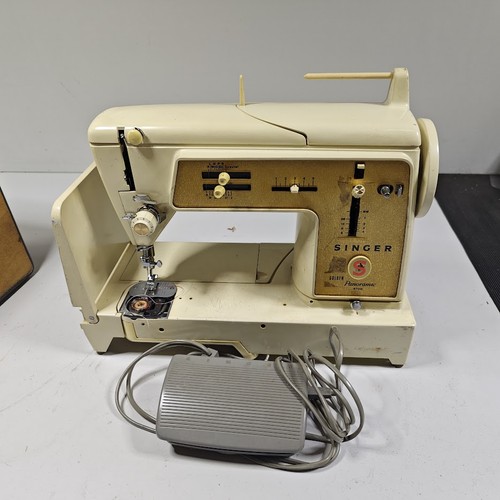 Singer Golden Panoramic 670G Sewing Machine - For Parts/Repair