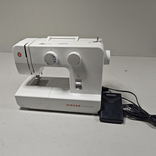 Singer Promise Sewing Machine - Untested, For Parts/Repair