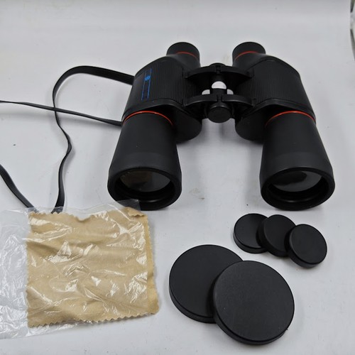 Focus Coated Optics Binoculars with Lens Wipe & Case - Used