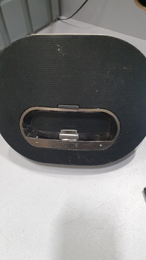 Philips DS3100/12 Docking Speaker Used Not Working For Parts