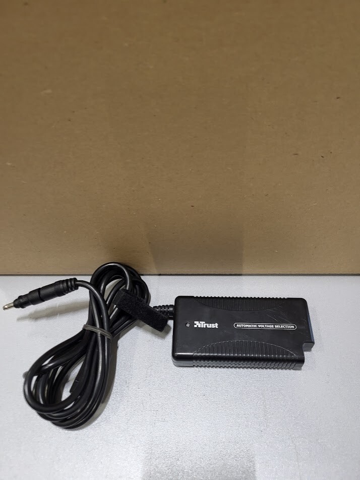 Trust Automatic Voltage Selection AC Adapter - 12-24V Untested