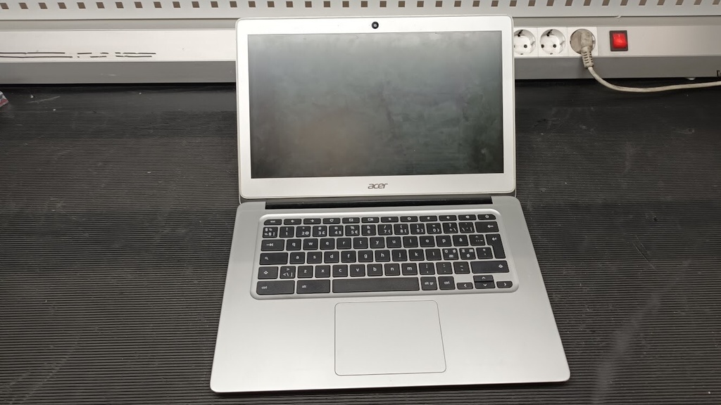 Used Acer Chromebook 14 - Celeron N3160, 32GB eMMC – Working, Damaged LCD