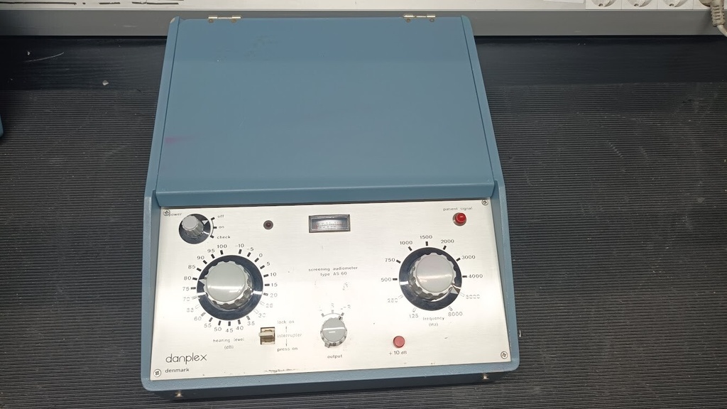 Danplex AS 60 Screening Audiometer - Used, Fully Working, Minor Scratches